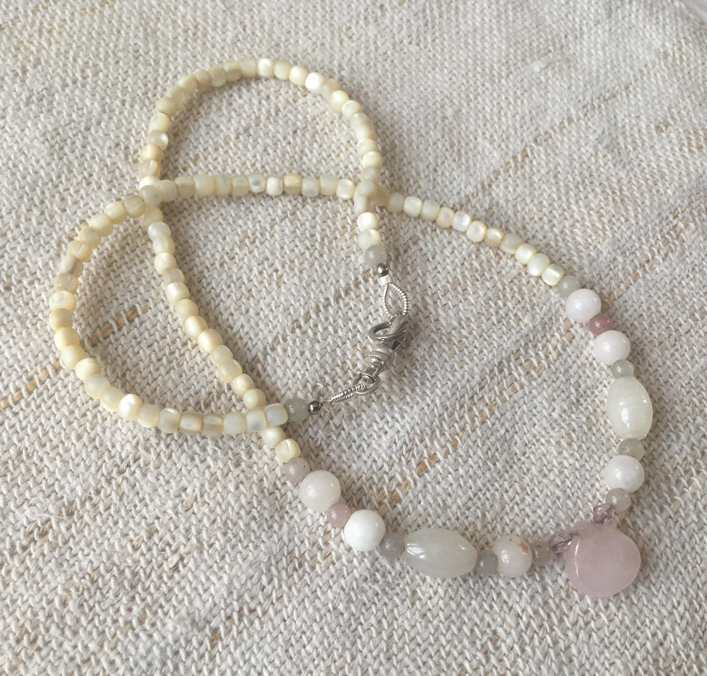 Necklace - Rose Quartz & Polishes Pearl.