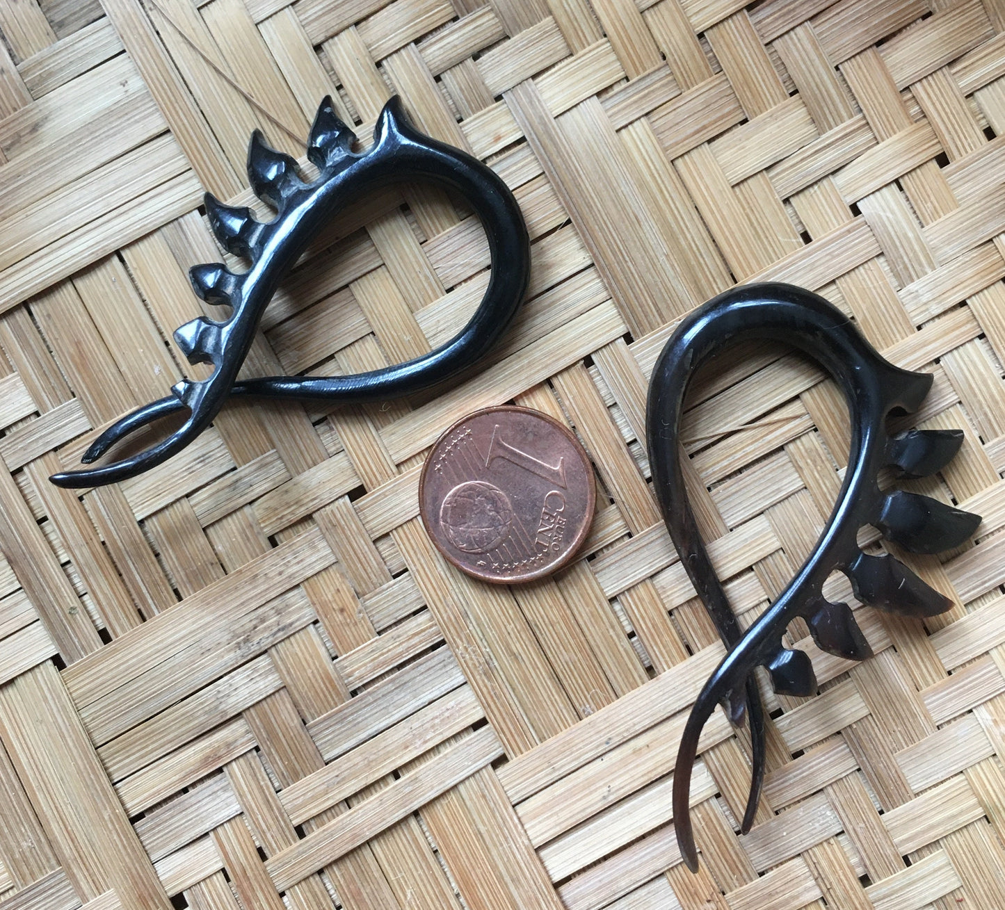 Horn LoopRidged Earrings